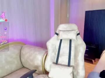 zoeecastillo from Chaturbate