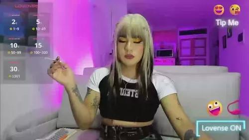 Amyboom webcams show profile image 