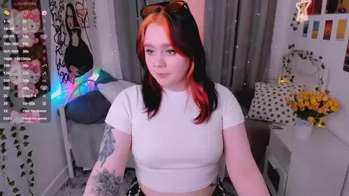 Lunalunaa webcams show profile image 