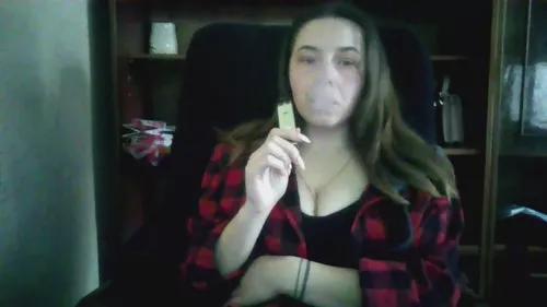 Moodypeach webcams show profile image 