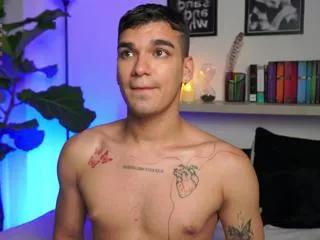 aalan_jamess from Flirt4Free
