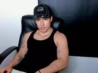 aaron_bain from Flirt4Free