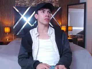aaron_blink from Flirt4Free