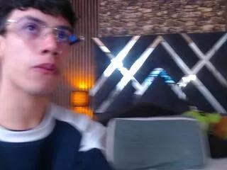 aaron_blink from Flirt4Free