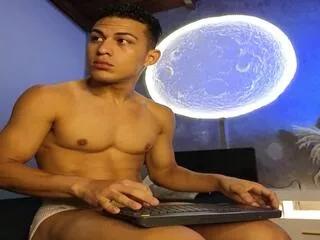 adan_saenz from Flirt4Free
