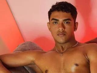 alejandro_williams from Flirt4Free is Freechat