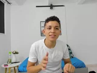 alex_they from Flirt4Free is Freechat