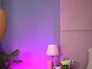 alma_luv from Flirt4Free