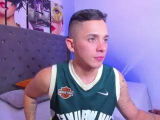 andrew_orozco from Flirt4Free is Freechat