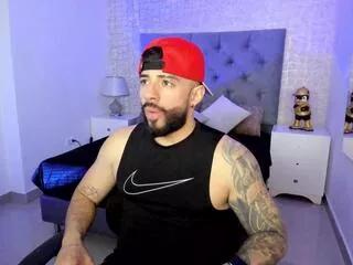 aron_hills from Flirt4Free is Freechat