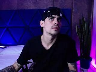 aron_muller from Flirt4Free is Freechat