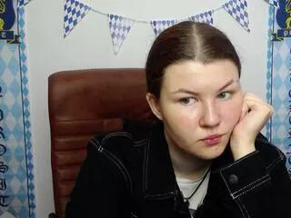 avery_may from Flirt4Free is Freechat