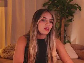 bela_thomson from Flirt4Free is Freechat