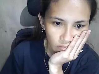 bella_islove from Flirt4Free is Freechat