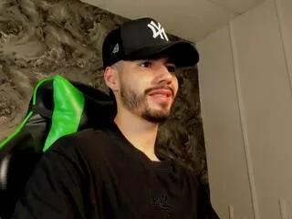cameron_pierce from Flirt4Free is Freechat