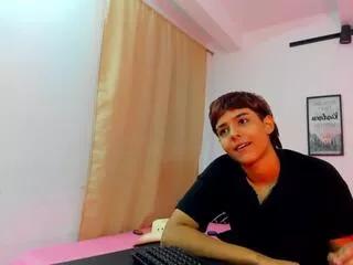 caroline_philip from Flirt4Free is Freechat