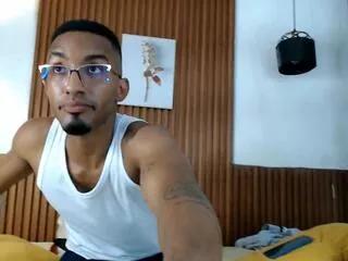 chris_wylde from Flirt4Free is Freechat