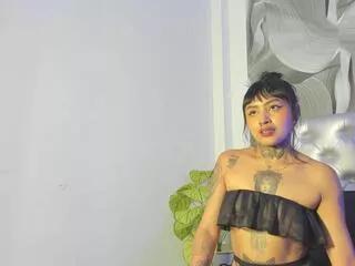 dark_luna from Flirt4Free is Freechat
