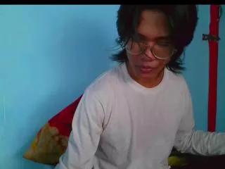 divin_sun from Flirt4Free