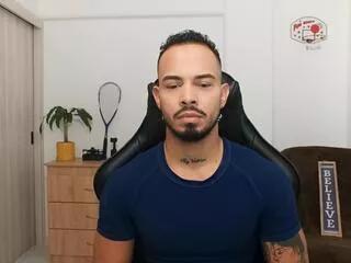 donn_cruz from Flirt4Free
