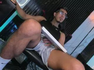 Photos of donovan_desmond from Flirt4Free is Freechat