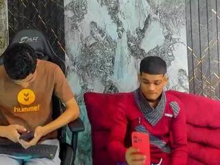 dylann_damian from Flirt4Free is Freechat