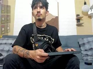 eduardo_netboywell from Flirt4Free is Freechat