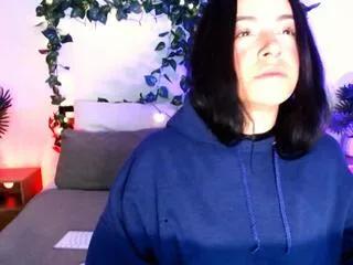 ella_summer from Flirt4Free is Freechat