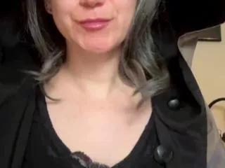 ellery_fox from Flirt4Free
