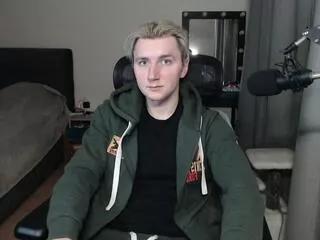 elvin_vaenight from Flirt4Free is Freechat