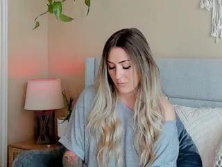 emeree_lakes from Flirt4Free