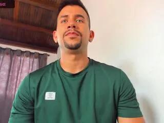 frank_ruiz from Flirt4Free is Freechat