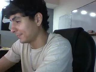 fredrik_russell from Flirt4Free is Freechat