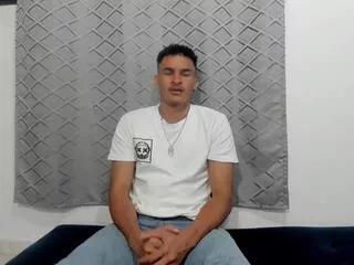 george_mccallister from Flirt4Free is Freechat