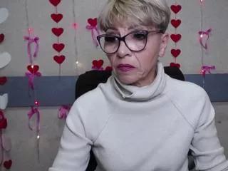 holly_incredible from Flirt4Free
