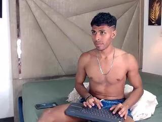 jacob_urriaga from Flirt4Free is Freechat