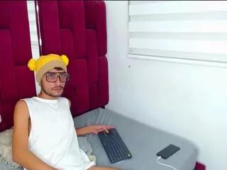 Jhon_valentin webcams show profile image 