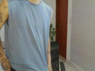 julian_stonee from Flirt4Free is Freechat