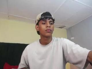 justin_dereck from Flirt4Free is Freechat