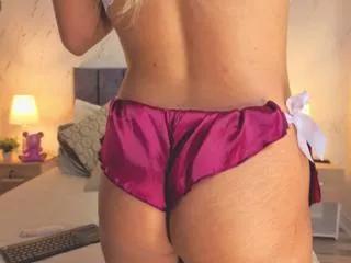 katt_souza from Flirt4Free