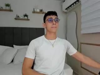 kriss_santos from Flirt4Free is Freechat