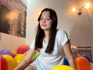 krissy_cucufate from Flirt4Free is Freechat
