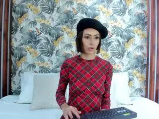 laila_leclair from Flirt4Free is Freechat