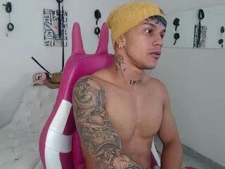 leonard_price from Flirt4Free is Freechat