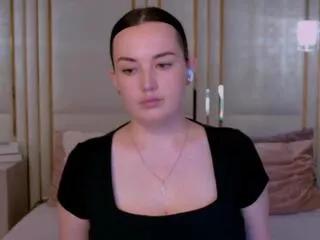 lesley_paige from Flirt4Free