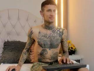 liam_inked from Flirt4Free is Freechat