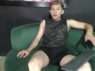 liam_parkerr from Flirt4Free is Freechat