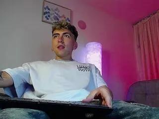 liam_thorn from Flirt4Free is Freechat