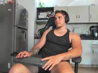 liam_walker from Flirt4Free is Freechat