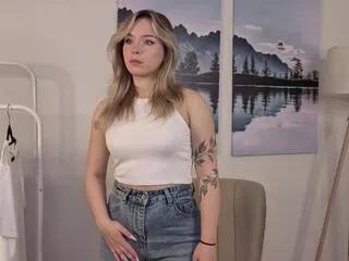 lilia_morey from Flirt4Free is Freechat